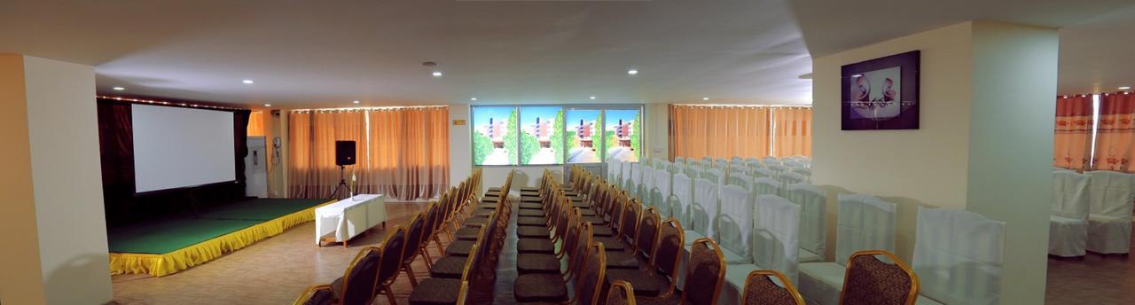 โรงแรมคิงแอนด์ควีน โมนยวา ภายนอก รูปภาพ