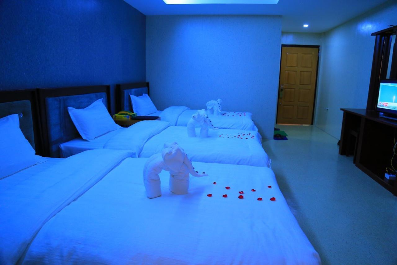 โรงแรมคิงแอนด์ควีน โมนยวา ภายนอก รูปภาพ